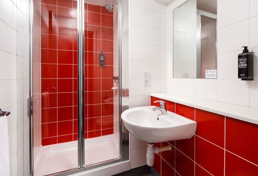 Go2 Hotels Burton Upon Trent Central