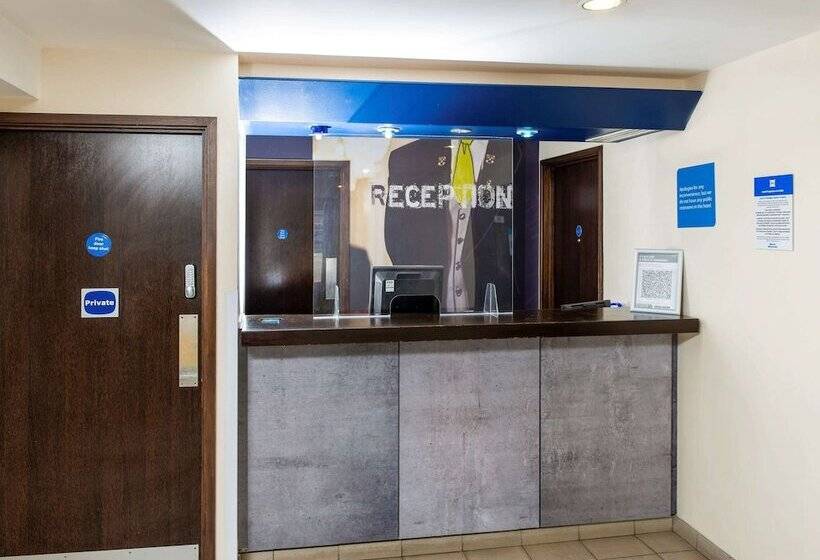 Go2 Hotels Burton Upon Trent Central