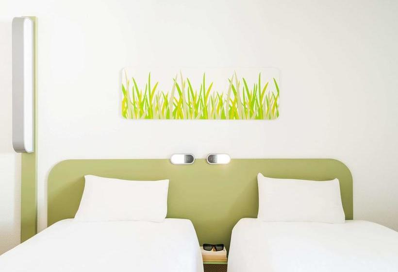 Отель Ibis Budget Cholet Centre