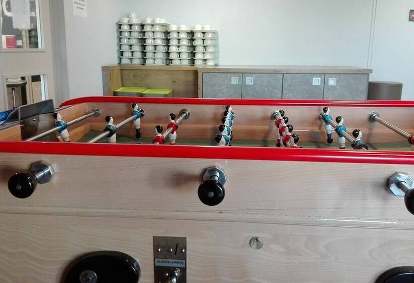 فندق Ibis Budget Clermont Ferrand Le Brezet Aeroport