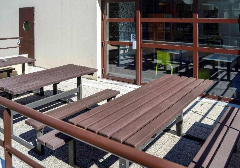 Отель Ibis Budget Grenoble Sud Seyssins