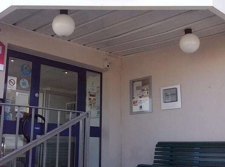 בית מלון כפרי Ibis Budget Poitiers Sud