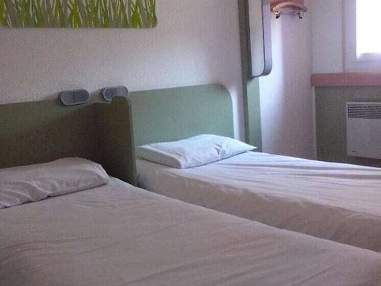 בית מלון כפרי Ibis Budget Poitiers Sud