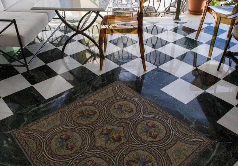 호텔 Irida Boutique