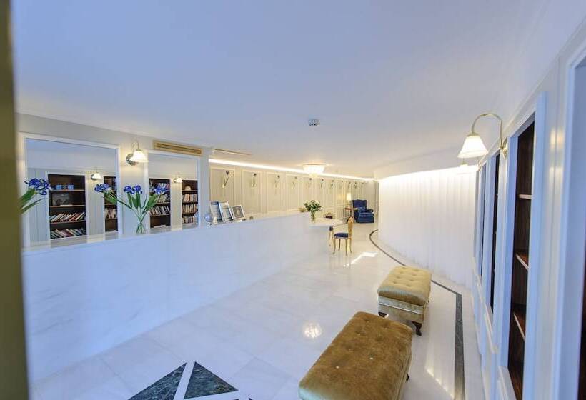 호텔 Irida Boutique