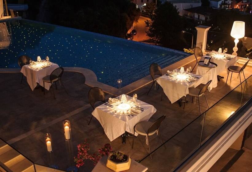 호텔 Irida Boutique