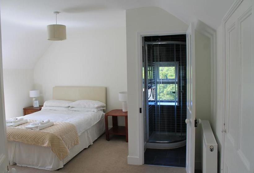 בית מלון כפרי Knightor Manor