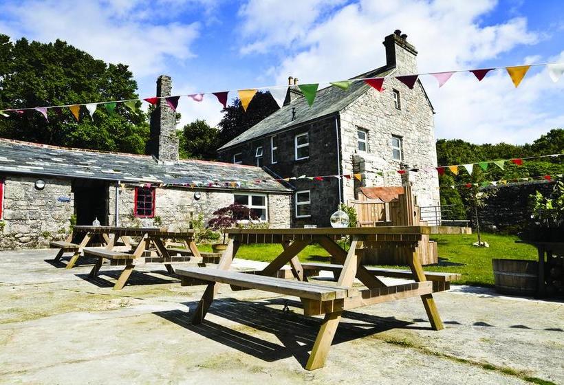 בית מלון כפרי Knightor Manor