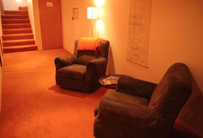 בית מלון כפרי La Beauze