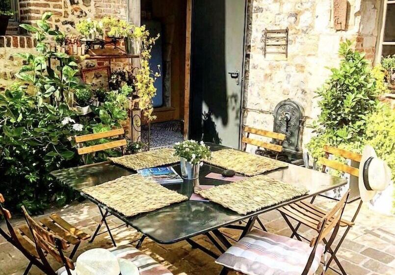 Отель La Cour Sainte Catherine Demeure De Charme