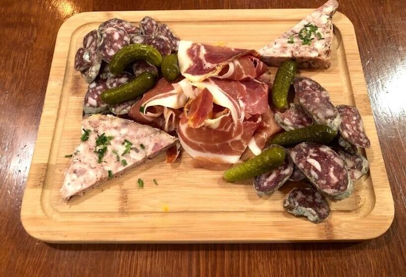 Отель La Cour Sainte Catherine Demeure De Charme