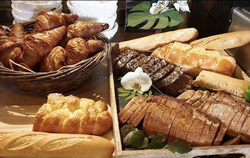 Отель La Cour Sainte Catherine Demeure De Charme