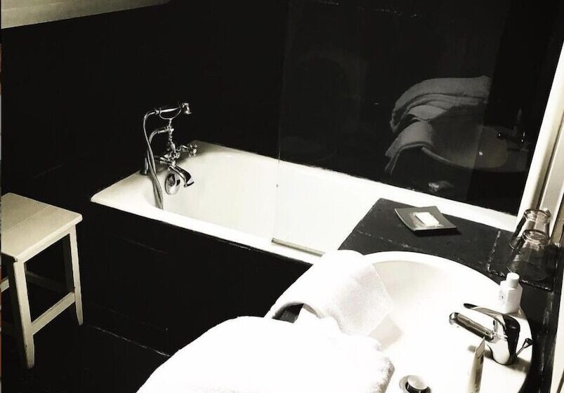 Отель La Cour Sainte Catherine Demeure De Charme