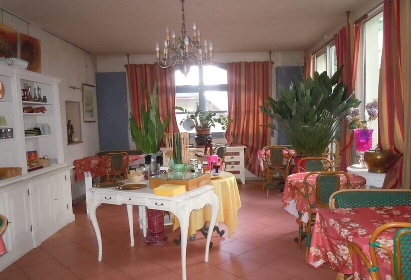 فندق La Croix Blanche