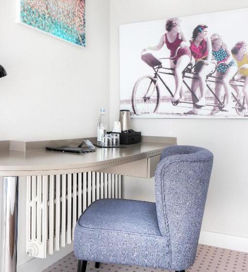 ホテル Hôtel La Petite Sirène Quiberon