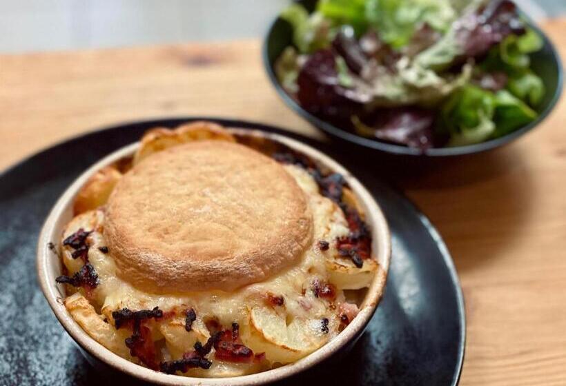 בית מלון כפרי La Pointe Percée