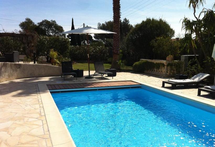 Отель Hôtel La Quiétude