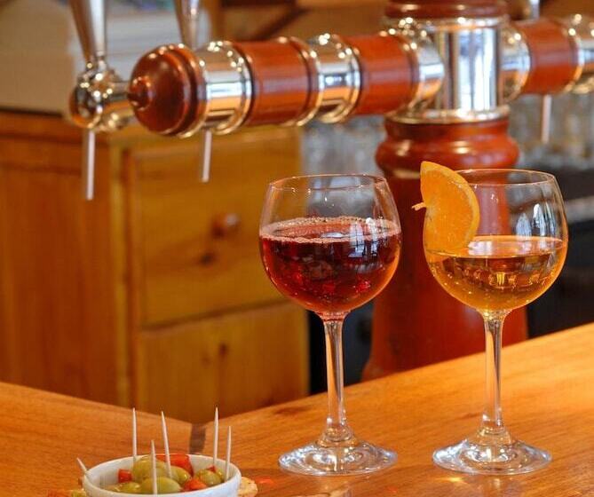 فندق Logis Hôtel Restaurant La Remise