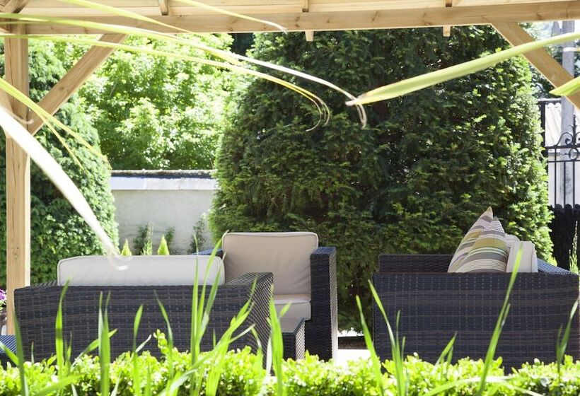 Отель La Villa De Mazamet