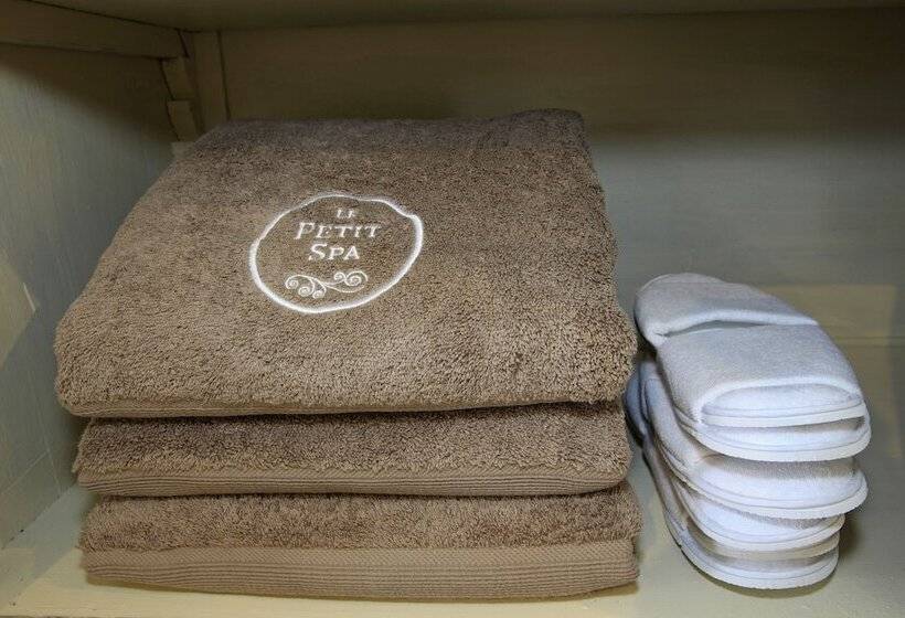 Отель La Villa De Mazamet