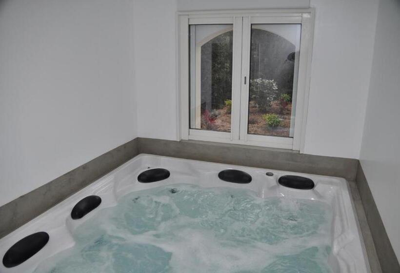 호텔 Le Clos Geraldy   Chambres D Hôtes De Charme, Piscine Et Spa