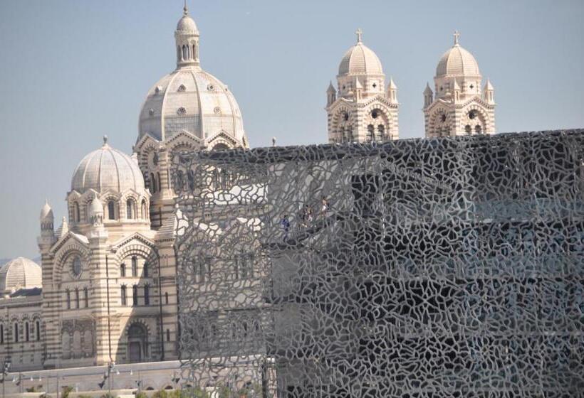 호텔 Le Clos Geraldy   Chambres D Hôtes De Charme, Piscine Et Spa