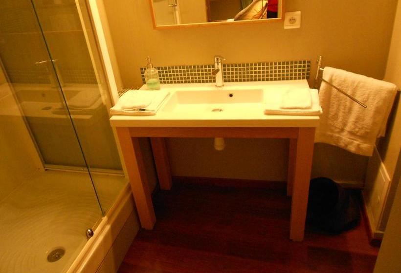 ホテル Le Crocodile Rouge