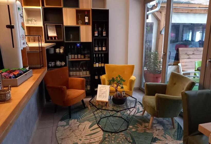 בית מלון כפרי Le Dormeur