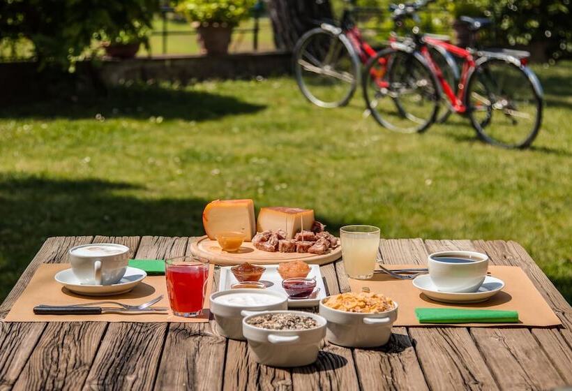 هتل Le Mandrie Di Ripalta