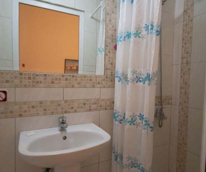 בית מלון כפרי Lena