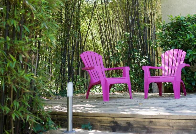 בית מלון כפרי Les Bellugues