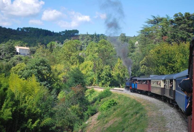 בית מלון כפרי Les Bellugues