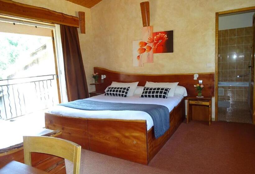 ホテル Les Chambres D Hotes Au Bois Fleuri