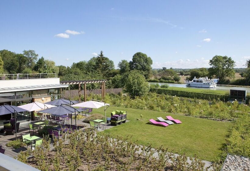 호텔 Logis Hôtel Terre De Loire