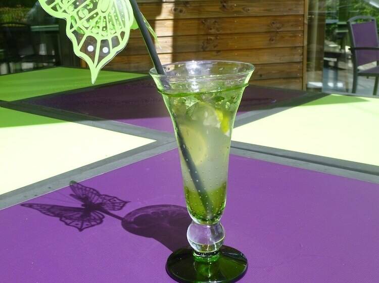 호텔 Logis Hôtel Terre De Loire