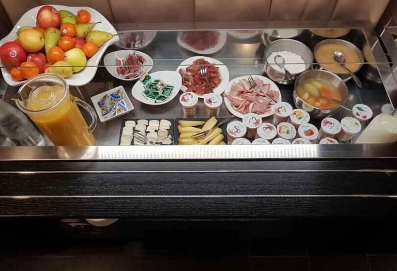 호텔 Logis Hôtel Terre De Loire