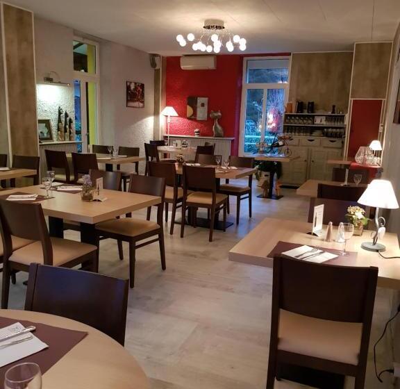 בית מלון כפרי Logis Hôtel Restaurant Les Carillons