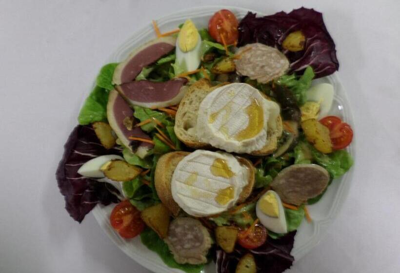 בית מלון כפרי Logis Hôtel Restaurant Les Carillons