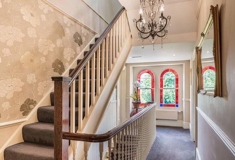 Отель Lorne House Bed & Breakfast