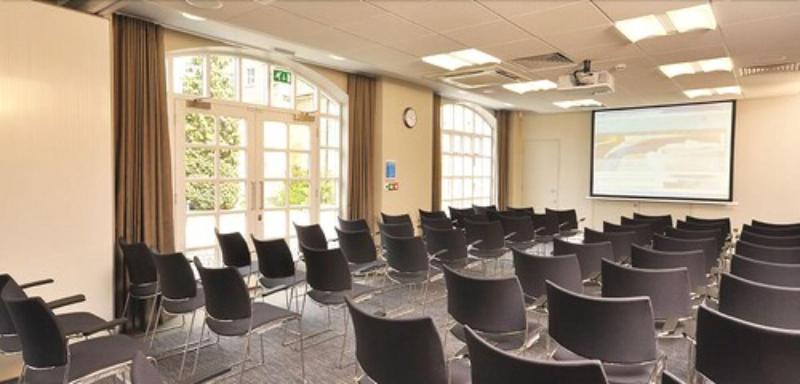 ホテル Madingley Hall