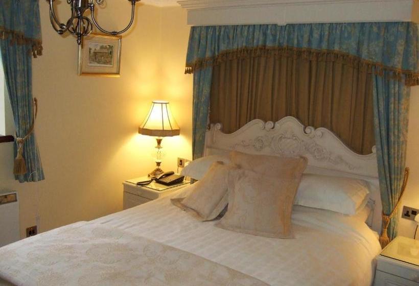 בית מלון כפרי Moss Lodge