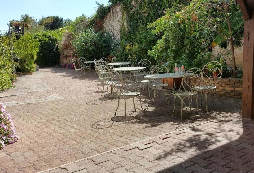 בית מלון כפרי A Notre Dame