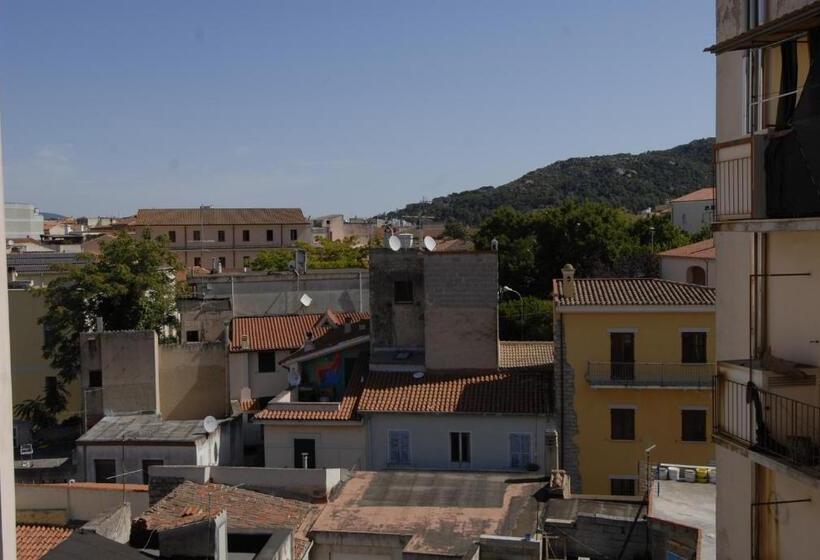 בית מלון כפרי Nughe  E  Oro Guesthouse