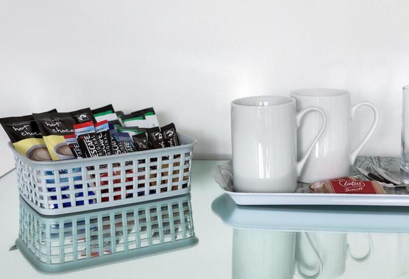 בית מלון כפרי Oasis House