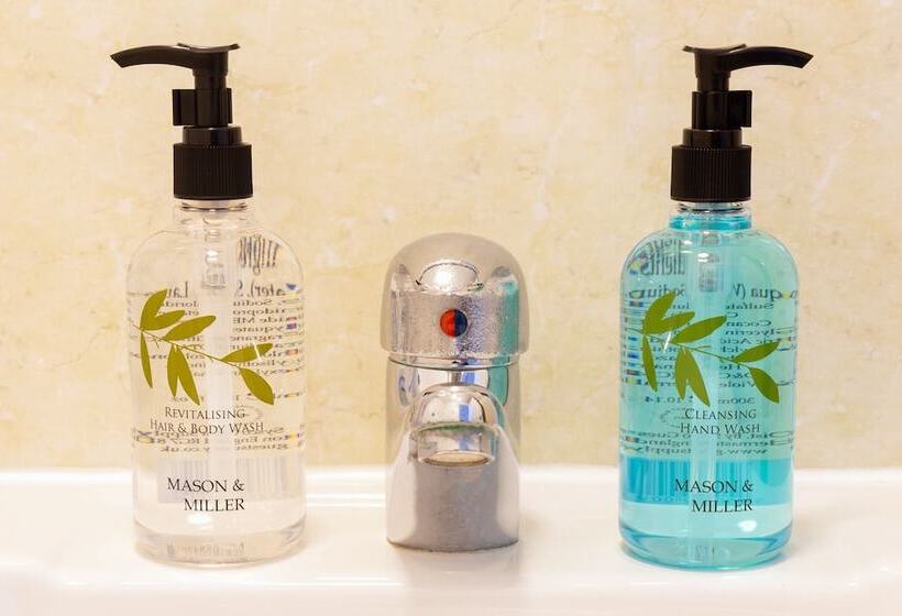 בית מלון כפרי Oasis House