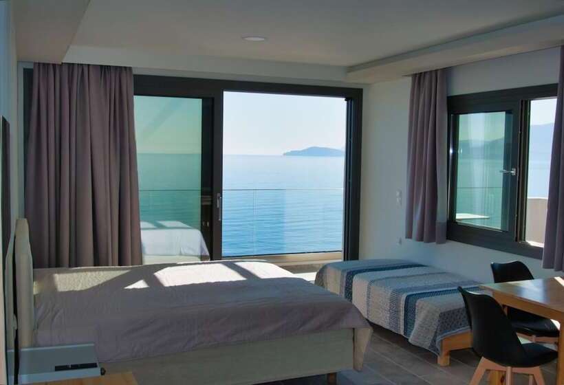 ホテル Ostria Apartments