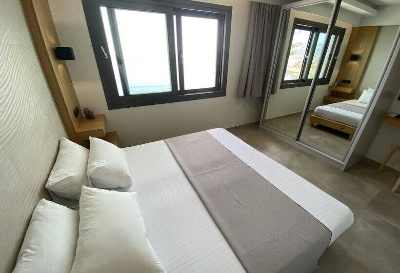 ホテル Ostria Apartments