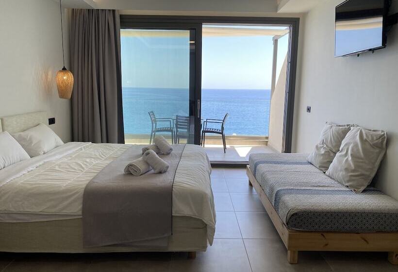 ホテル Ostria Apartments