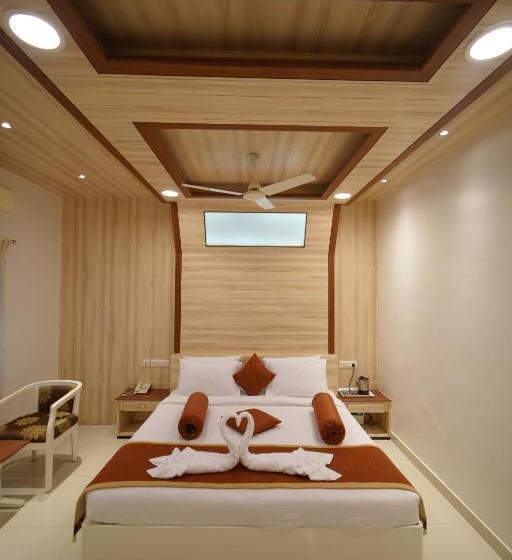 酒店 Palmyra Grand Inn