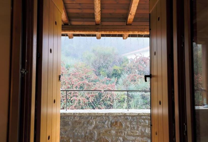 בית מלון כפרי Papanikola